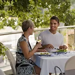 Valamar Diamant 4* بوريتش