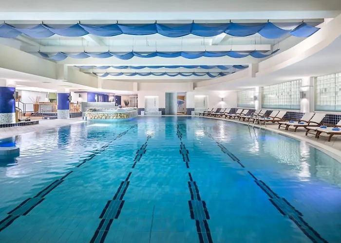 Valamar Diamant Готель Пореч