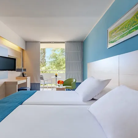 Valamar Diamant מלון 4*
