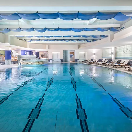 מלון Valamar Diamant 4*