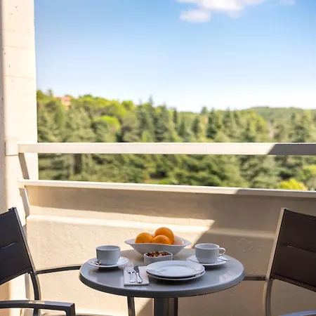 Valamar Diamant 4* פורץ