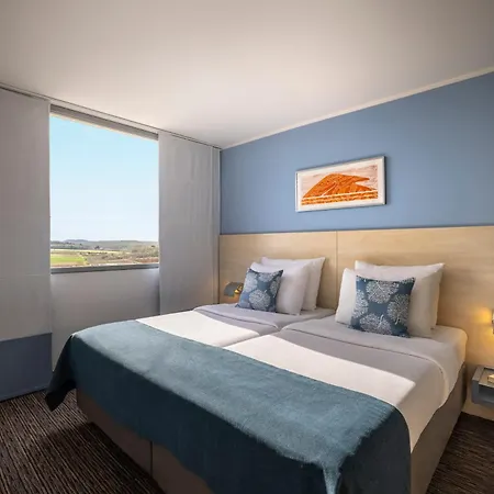 Valamar Diamant 4* פורץ