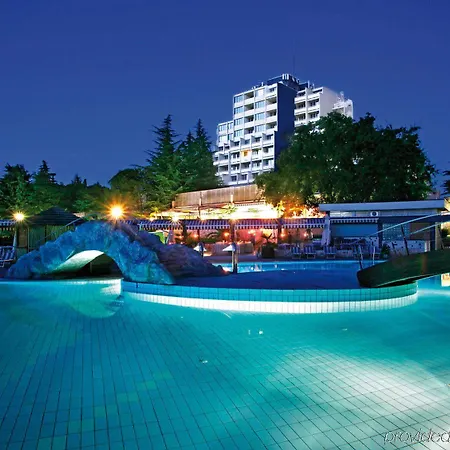 Valamar Diamant פורץ