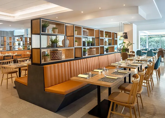 Valamar Diamant 酒店